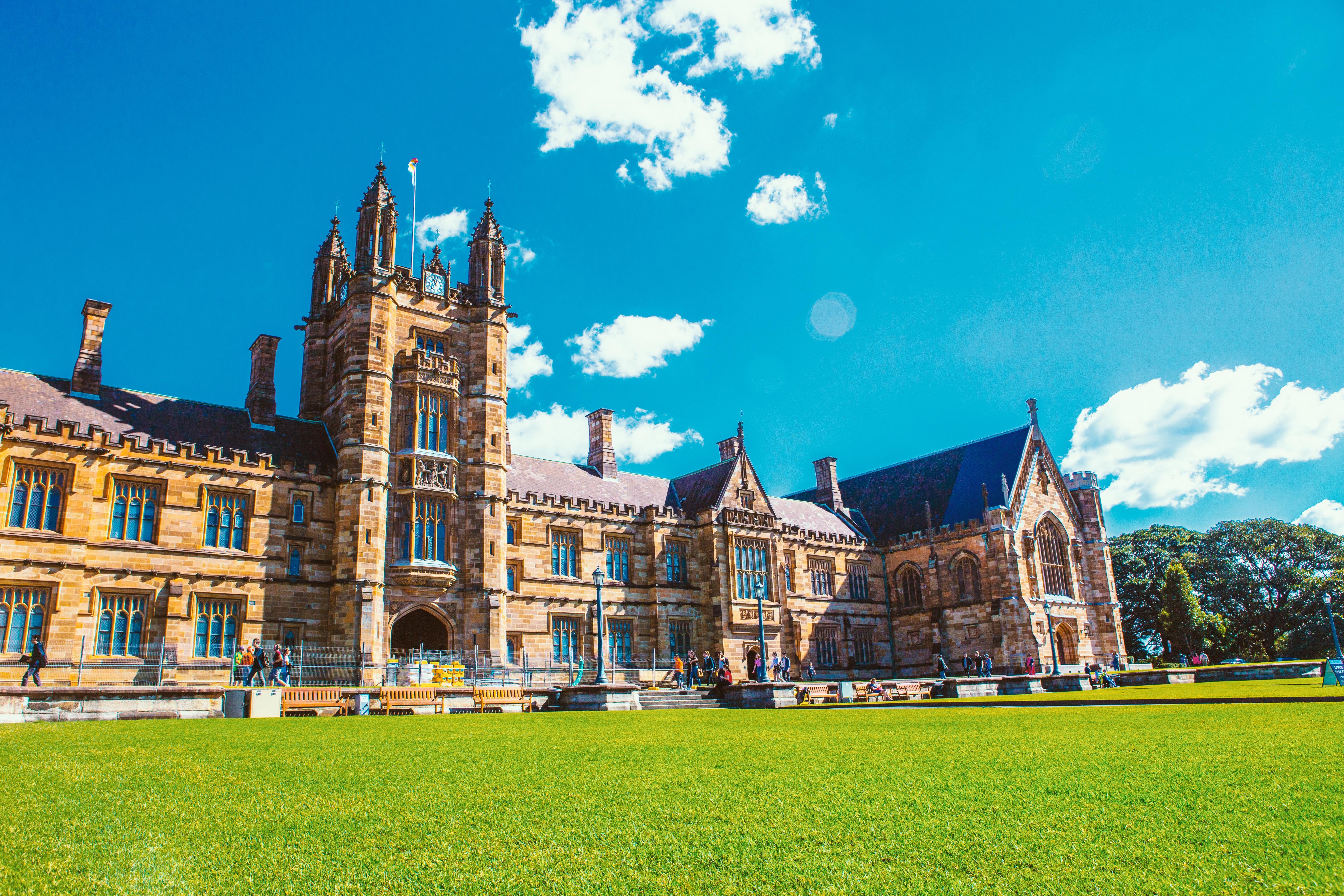 悉尼大学