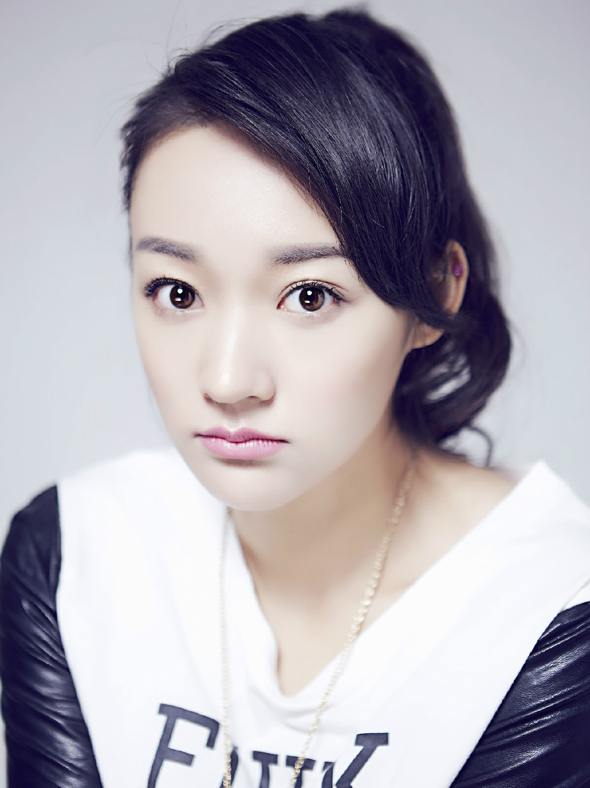 vx14w7j">郝婷婷,出生于陕西西安,毕业于北京电影学院,中国内地女演员