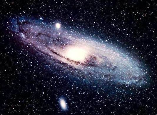  p>仙女座是全天88个现代星座之一,也是2世纪希腊罗马天文学家 a