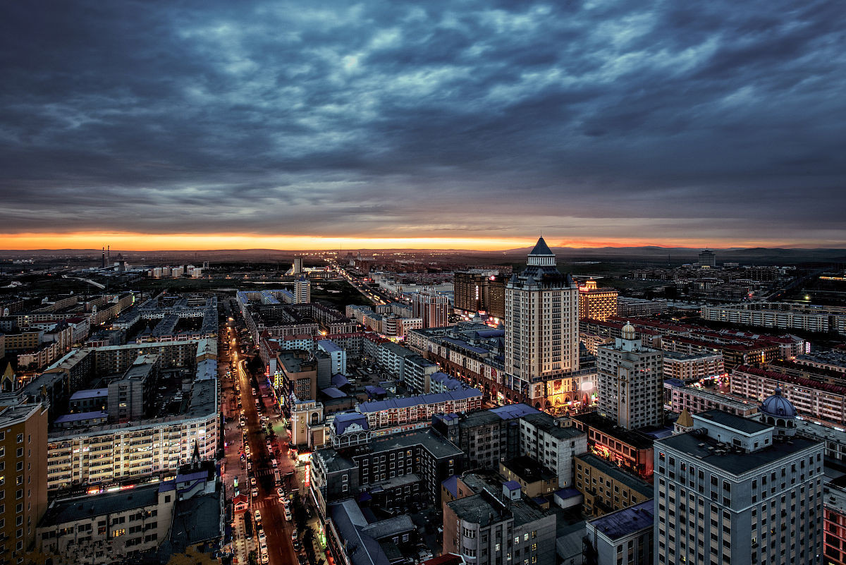  p>满洲里,由内蒙古自治区 a target="_blank" href="/item/呼伦贝尔