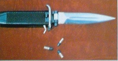 中国5.6毫米lr匕首枪