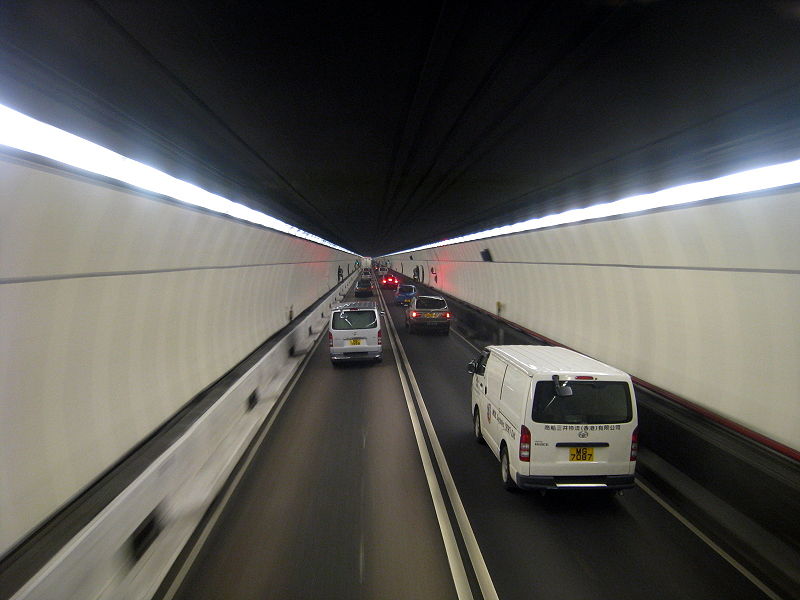  p>狮子山隧道 (英文:lion rock tunnel),简称狮隧,是中国香港最早