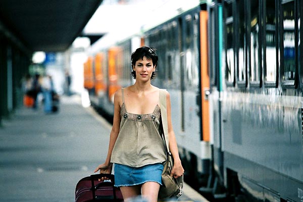  p data-id="go0j99s7ym">茱莉·弗妮荷 i>(julie fournier) /i>,1982