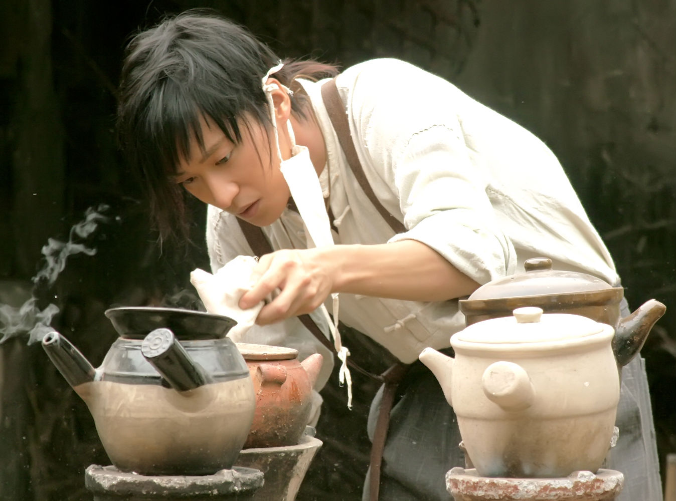  p>乔任梁 i>(1987年10月15日-2016年9月16日) /i>,出生于上海市,中国