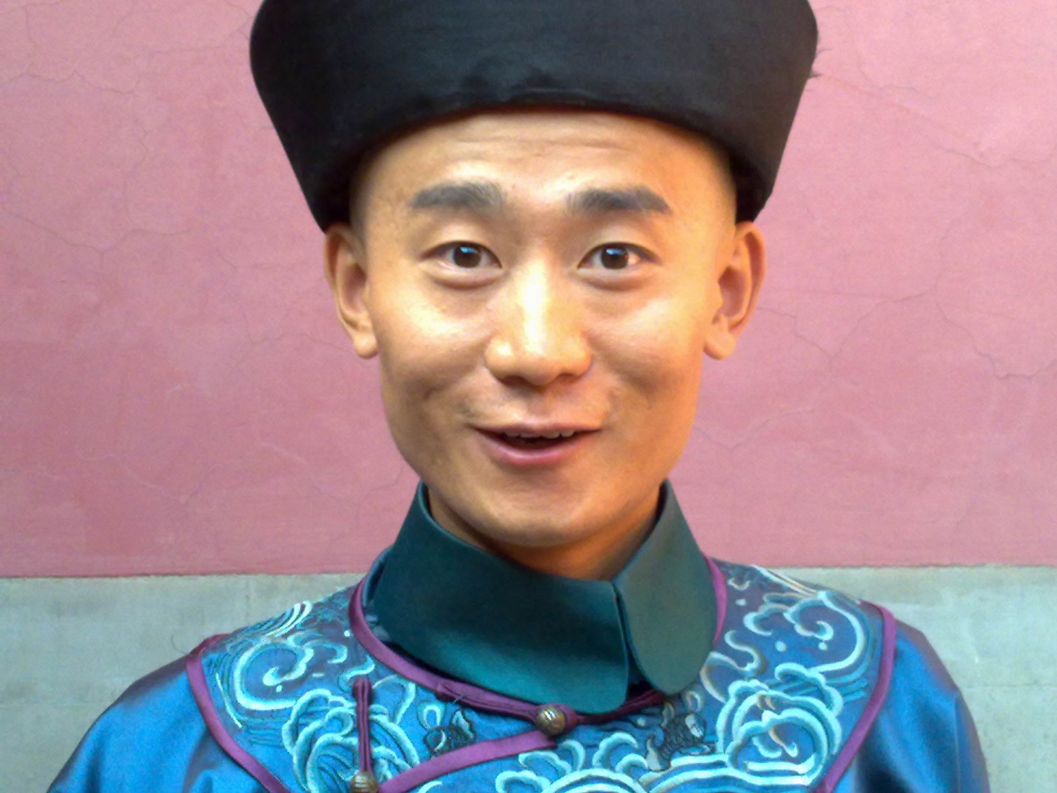 2011年参演电视剧《 a target="_blank" href="/item/新还珠格格之燕