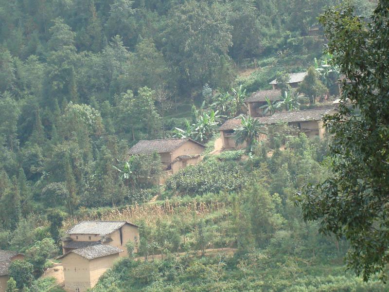  p>杨加冲自然村,隶属于云南省文山壮族苗族自治州广南县篆角乡坝熬村