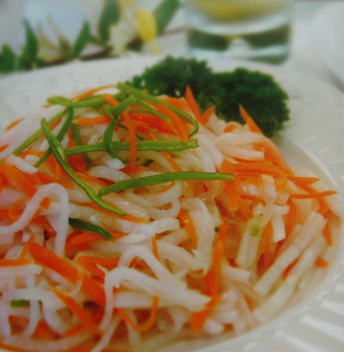 data-lemmaid="928021">白萝卜 /a>是一道菜品,主料是白萝卜,配料是 a