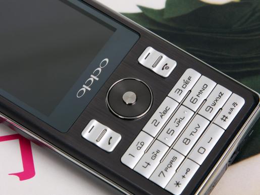  p>oppo a105k是2009年上市的直板手机,主屏尺寸为2.4英寸. /p>