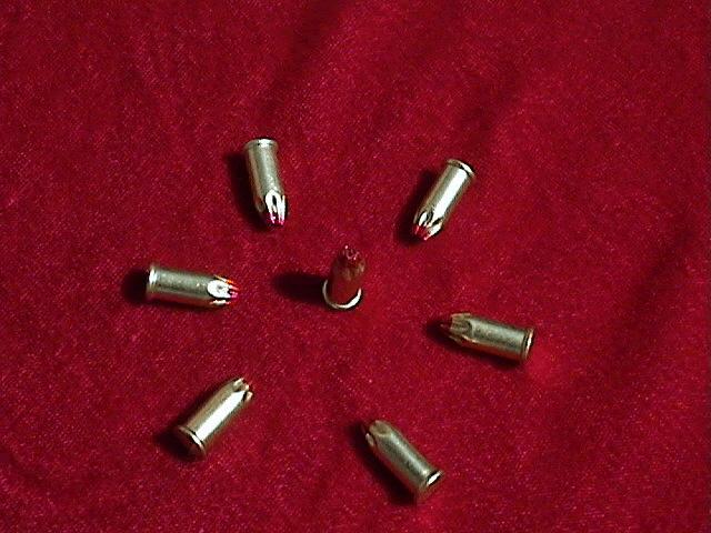  p>射钉弹属于非军用子弹,但因内含 a target="_blank" href="/item