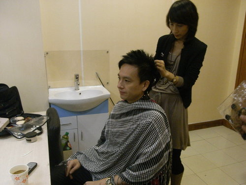  p data-id="gnrvm3n3ds">小钟,本名钟昀呈,1971年12月16日生于台湾