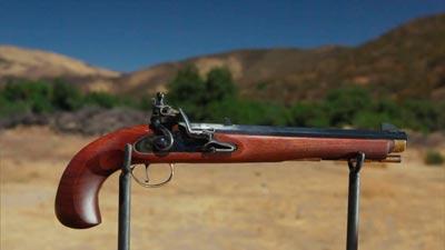  p>十集纪录片《top guns》,中文译名《好枪》,原名《顶级枪械》.