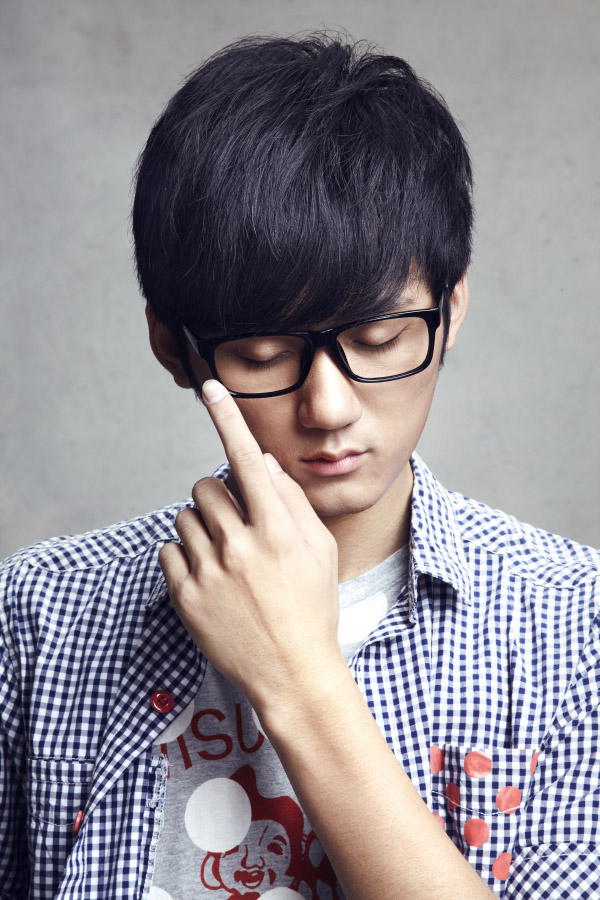  p data-id="gnwnmozttr">裴一飞,华语乐坛新生代90后全能型男歌手