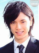  p>水岛宏,本名"齐藤智裕",1984年4月13日出生于日本东京.