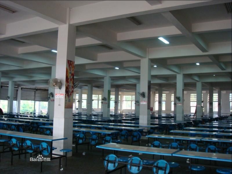 巴中中学龙湖校区