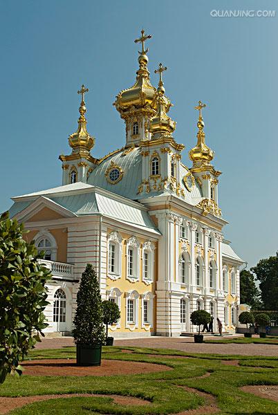 Санкт-Петербург;英语:saint petersburg),位于俄罗斯
