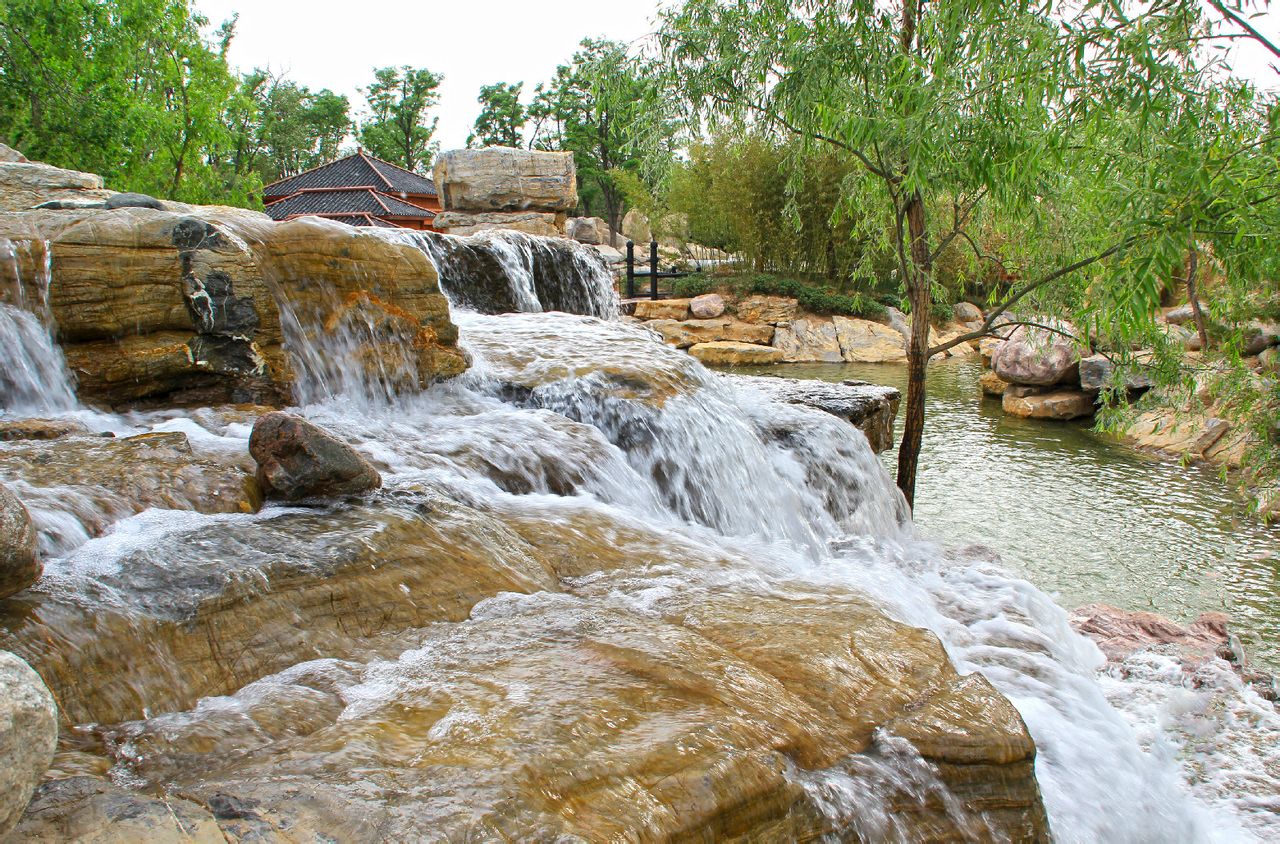 万岁山春节大庙会