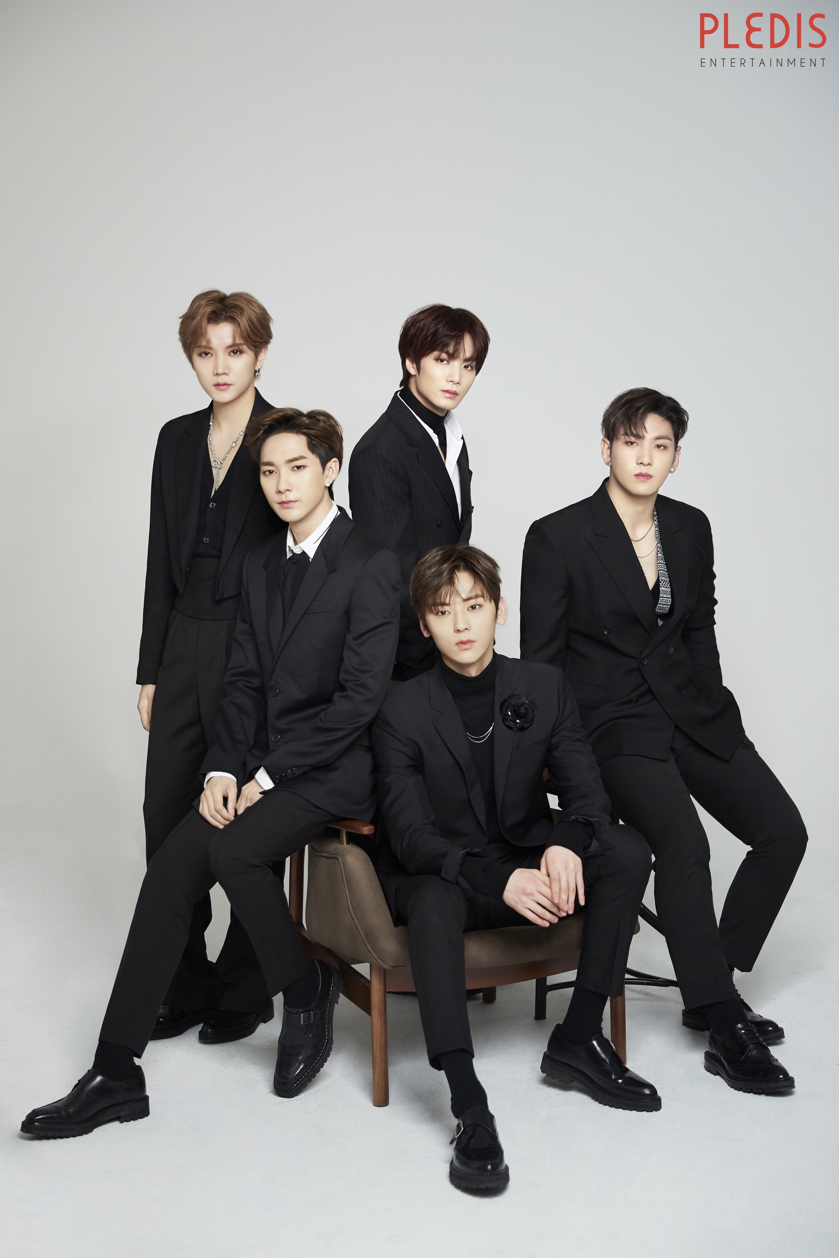  p>nuest(            ),是韩国 a href="#">pledis entertainment 