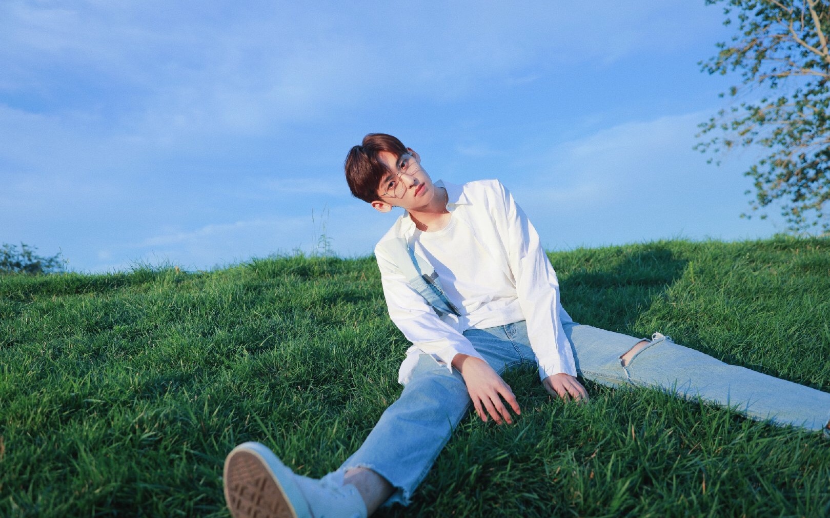  p>唐九洲,1998年2月5日出生于吉林长春,毕业于 