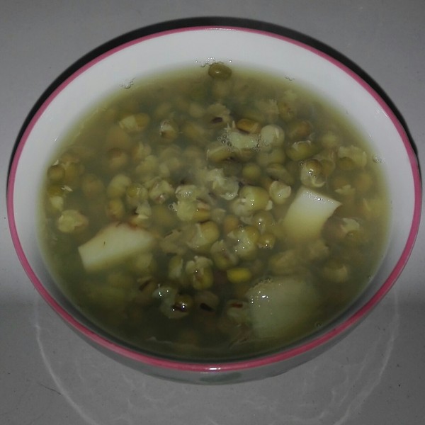 马蹄绿豆糖水