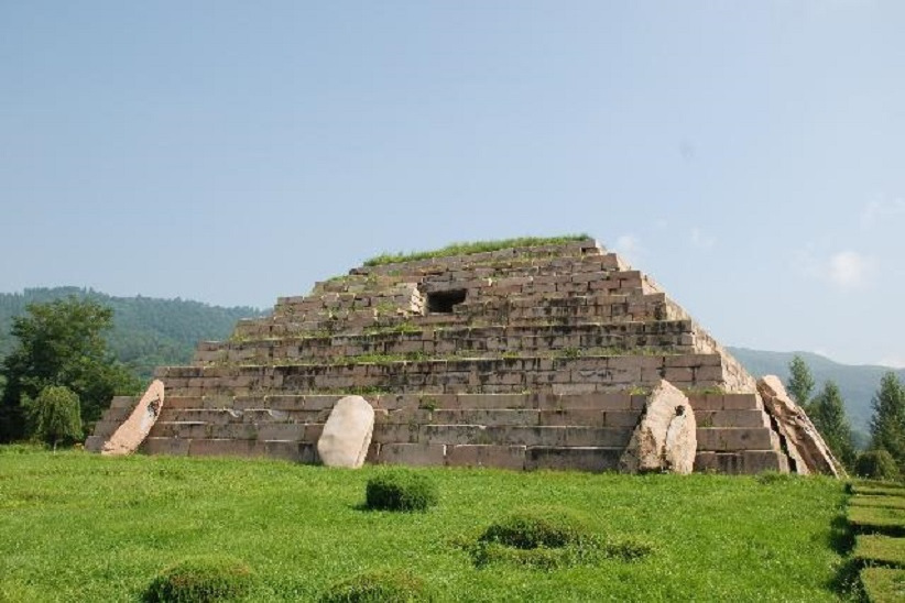 集安高句丽积石墓