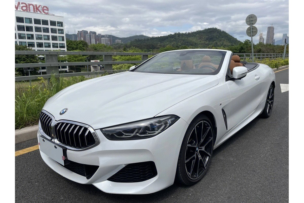  p>bmw6系敞蓬款车型为豪华型 两厢 车敞篷车,生产厂商为宝马,生产