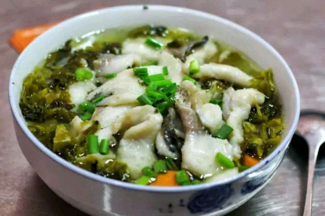 腌腌菜酸菜鱼