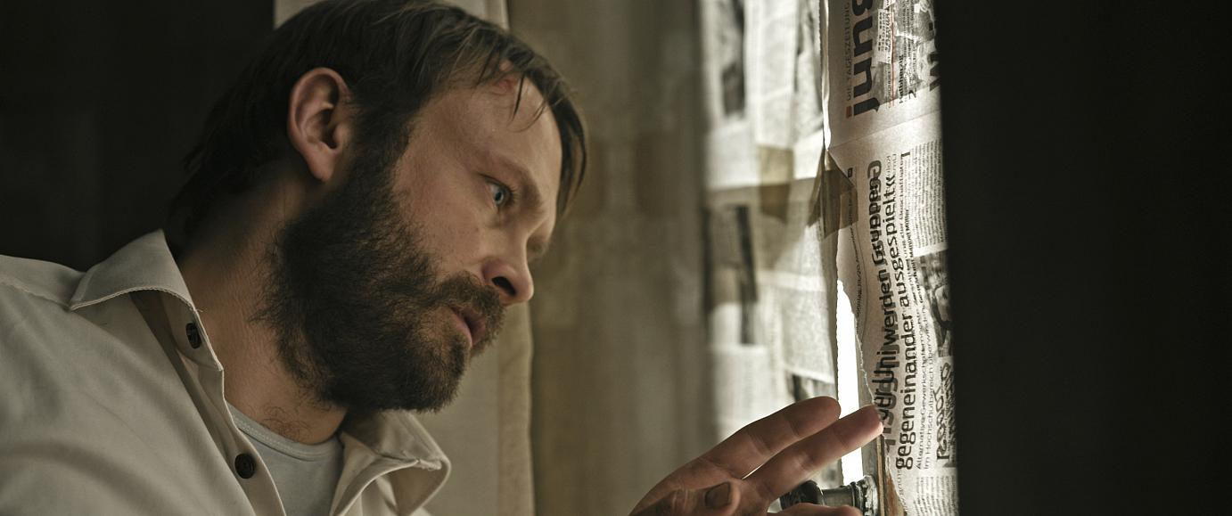 是gregor erler执导,佩嘉·费多尼,塞巴斯蒂安·阿基里斯主演的惊悚片