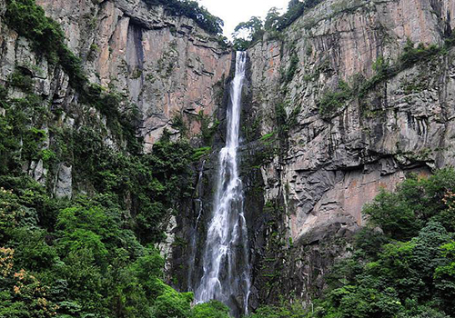  p data-id="gnwsqwe7ae">溪口360°景区地处国家5a级旅游区溪口镇