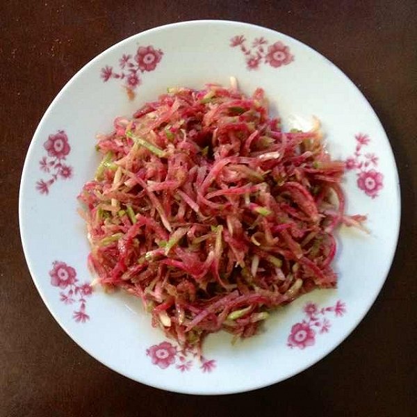  p>爆腌心里美是以脆嫩 a target="_blank" href="/item/水萝卜