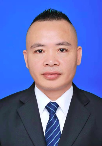  p>贾军平,男,1973年出生,1995年毕业浙江大学附属