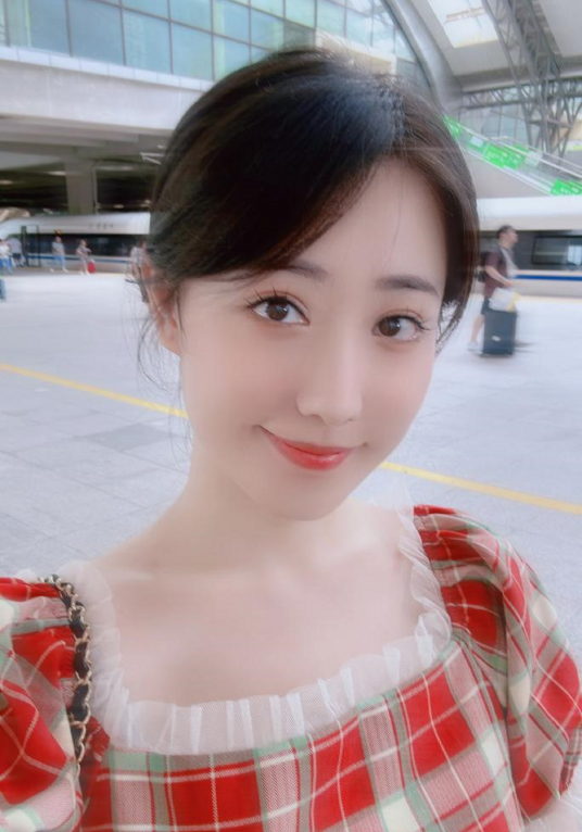 杨一歌_百度百科