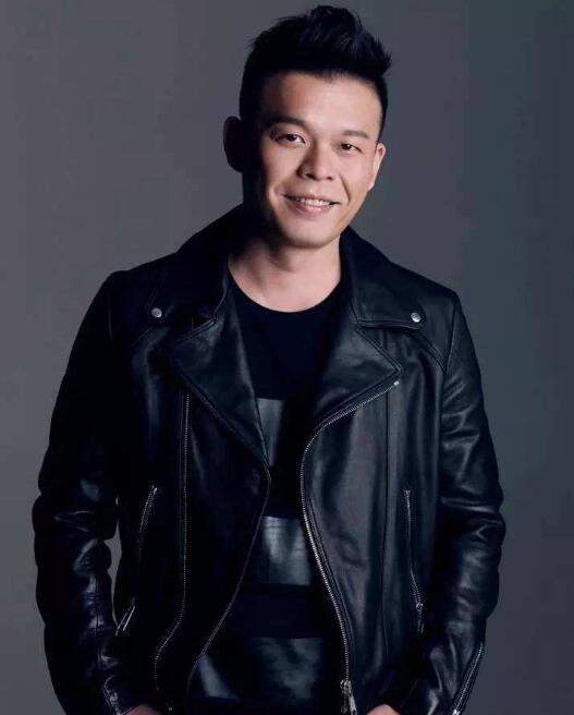  p>火火( i> ka wing lee /i>)原名李家荣,香港演艺学院戏剧学院学位