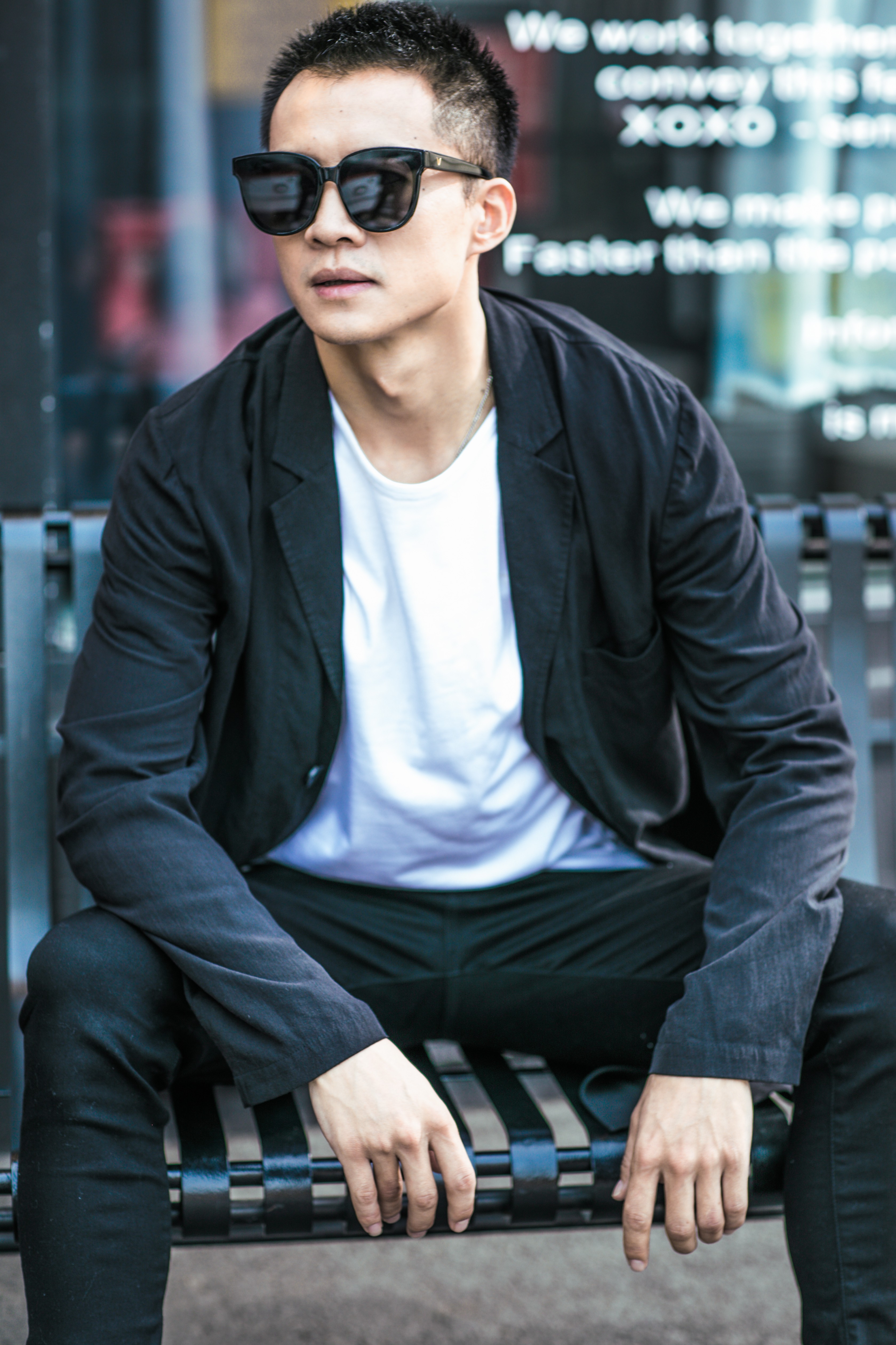 href="/item/成都市">成都市 /a>,中国内地影视男演员,毕业于 a