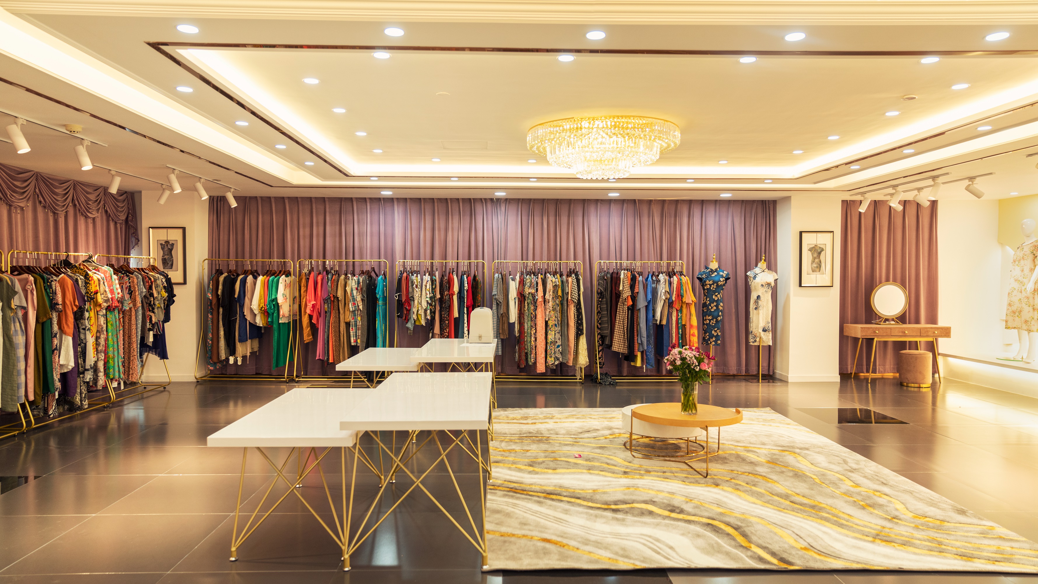 gnwwx97dwy">素订是微点(杭州)网络科技有限公司旗下原创女装品牌 sup