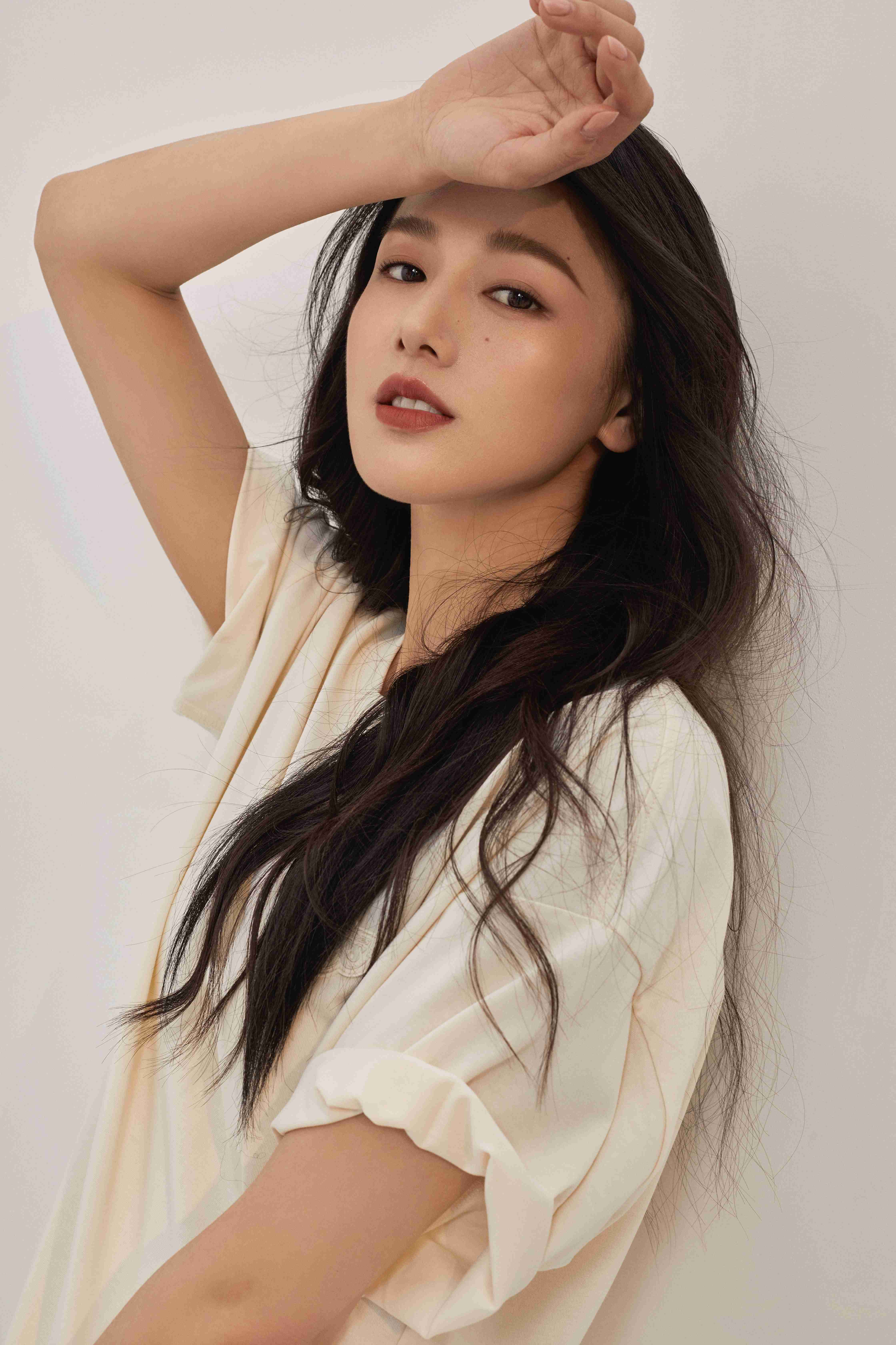  p data-id="gnbjq0qg2g">余冰慧,女,中国内地