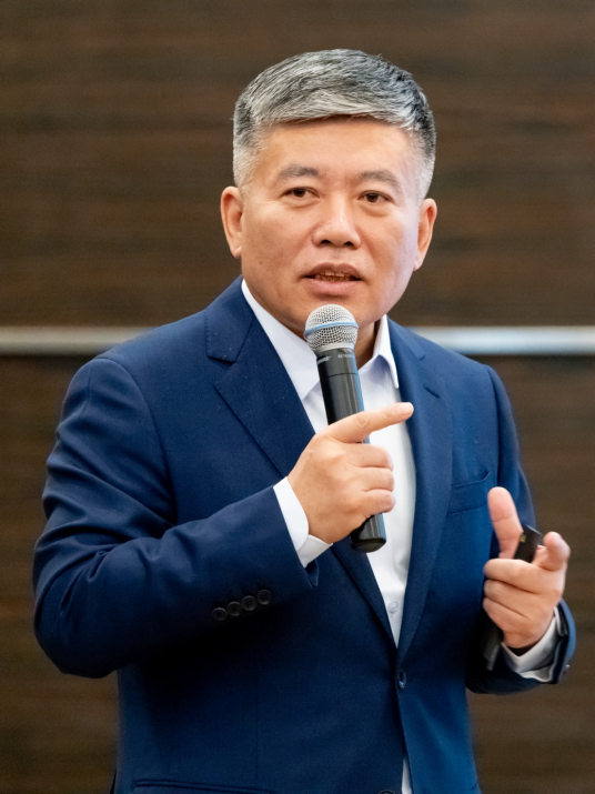 王志强（伪满皇宫博物院党委书记、院长、研究馆员）_百度百科