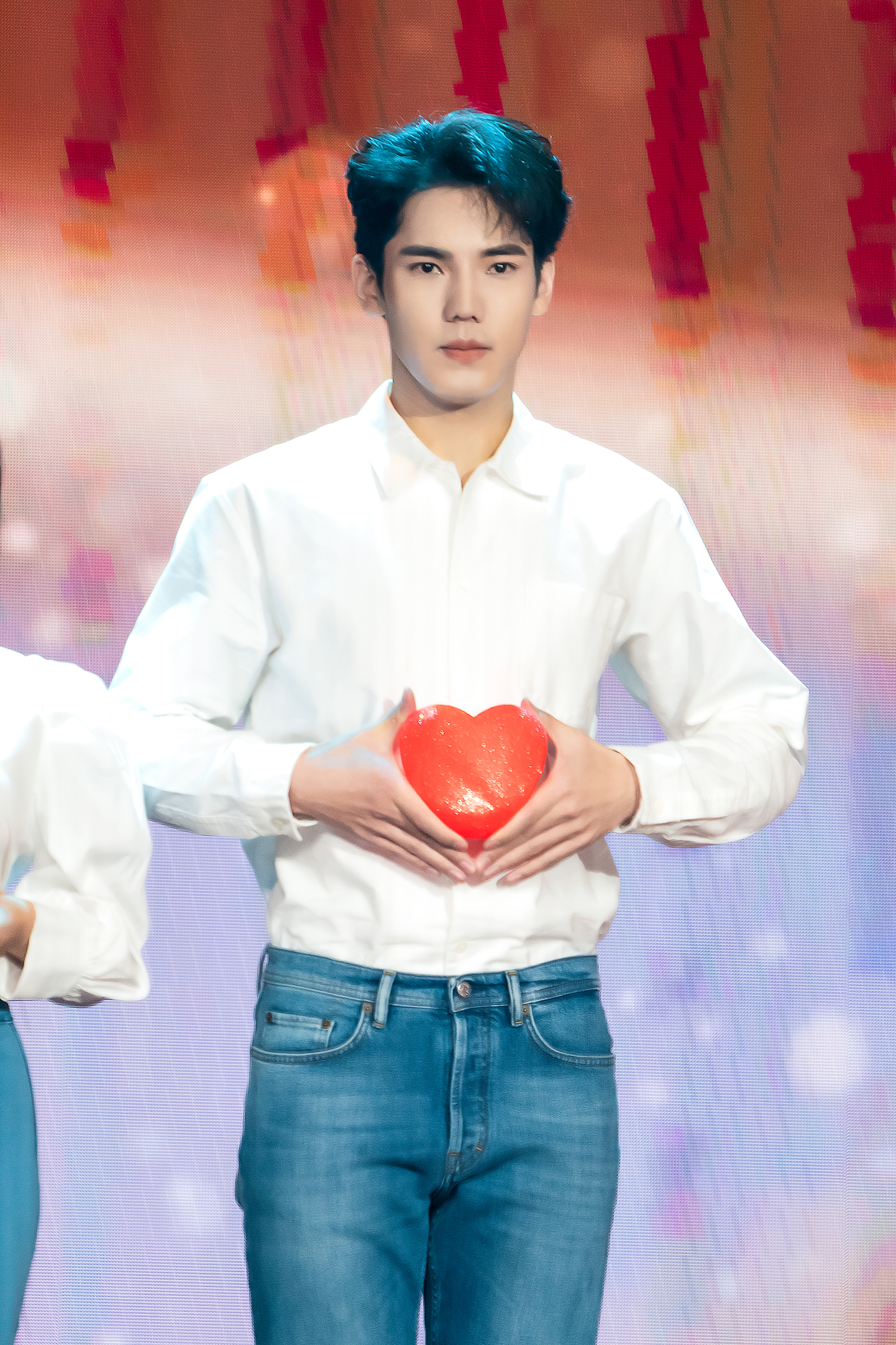 李宸希,男,中国内地男歌手,青年音乐剧演员<