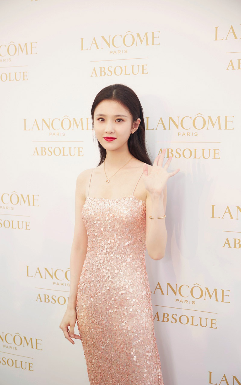  p>张慧雯,1993年9月13日出生于江西省鹰潭市,中国内地影视女演员