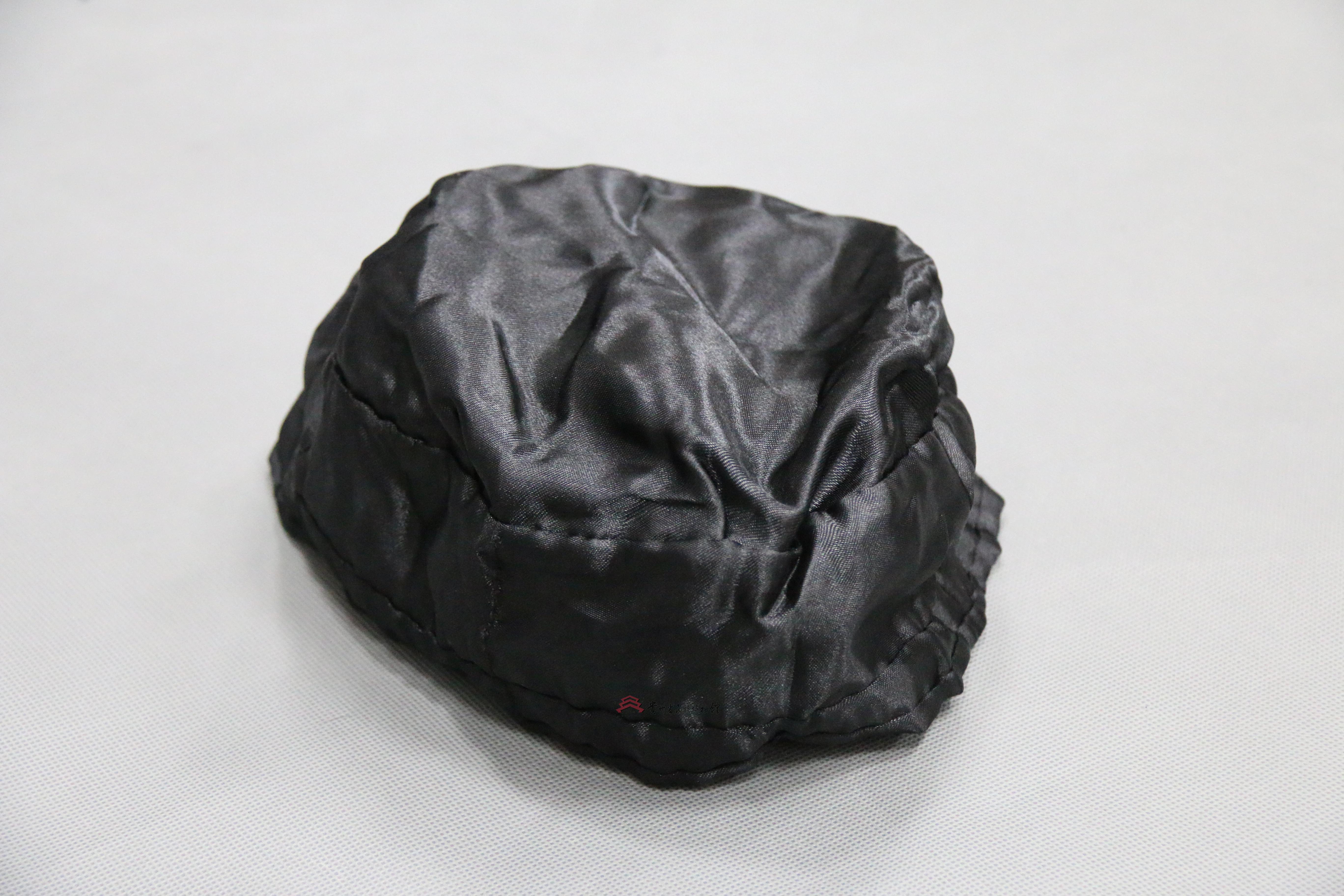 当代荔波布依族黑缎圆帽