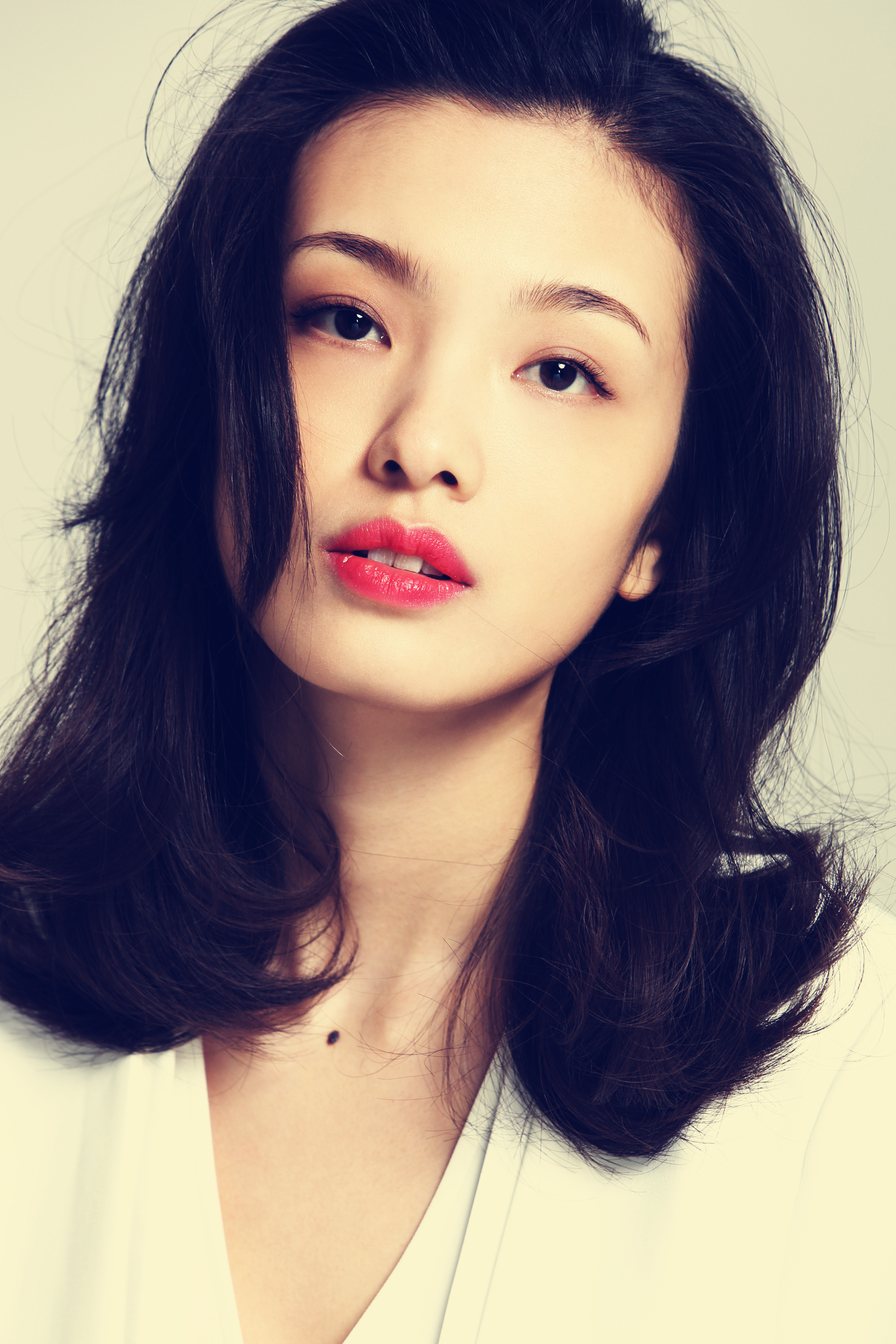  p>张杨智子,出生于新疆乌鲁木齐,中国内地女演员