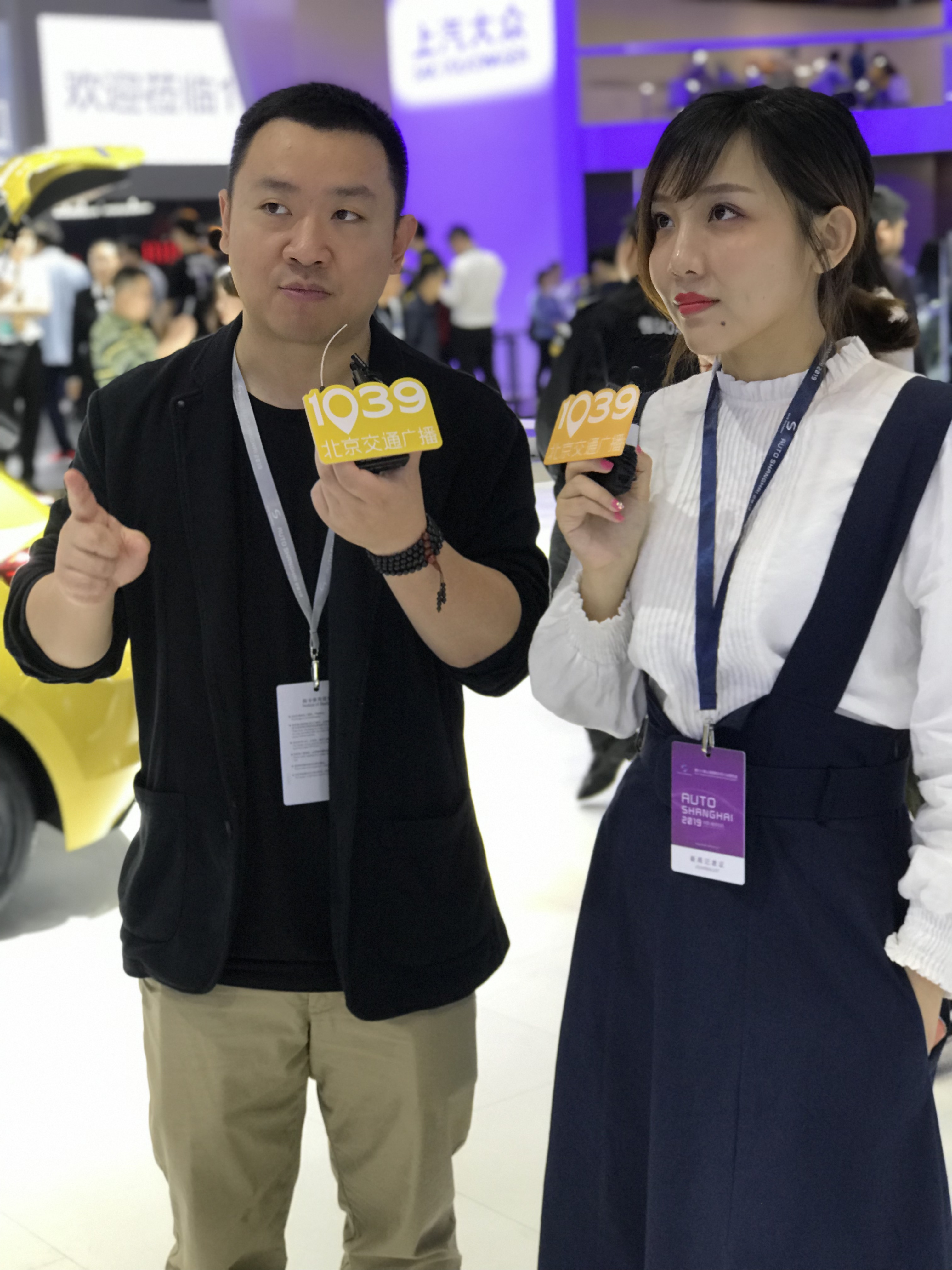 中英双语主持人,配音员,代表作品北京交通广播《1039交通服务热线》