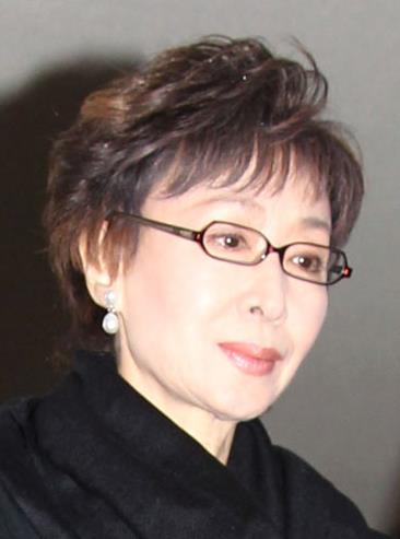 三田佳子