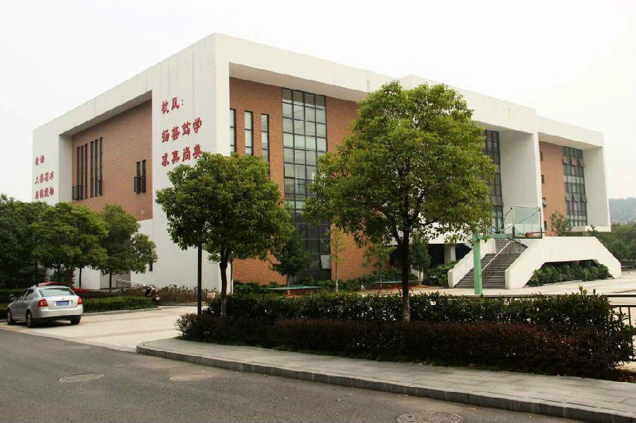 包含长兴县学企业建站模板制作的词条