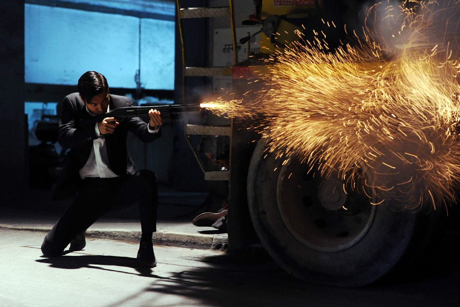 《赤道》是 a target="_blank" href="/item/寰亚电影/3362850" data