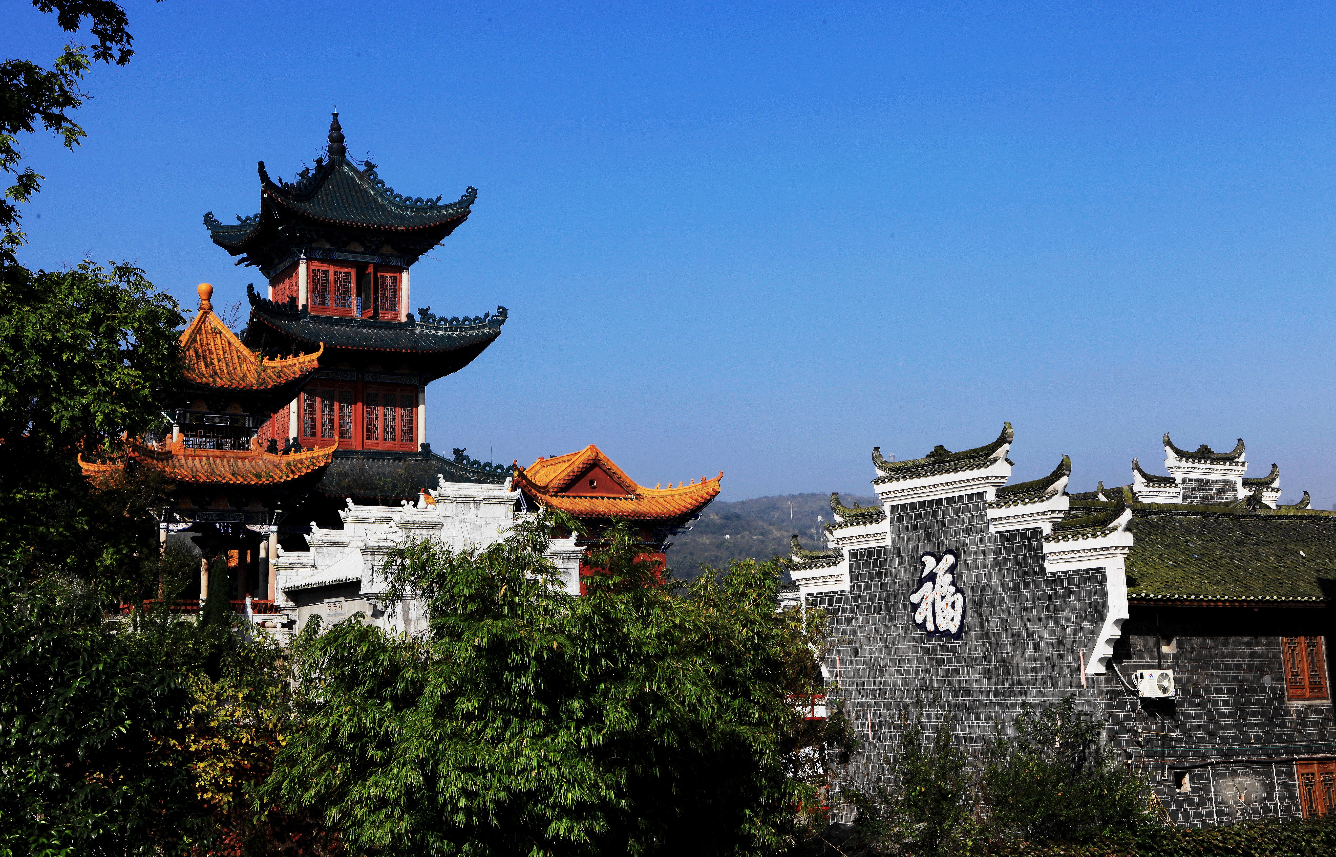 位于贵州省黔南州 a target="_blank" href="/item/福泉市/9641113"