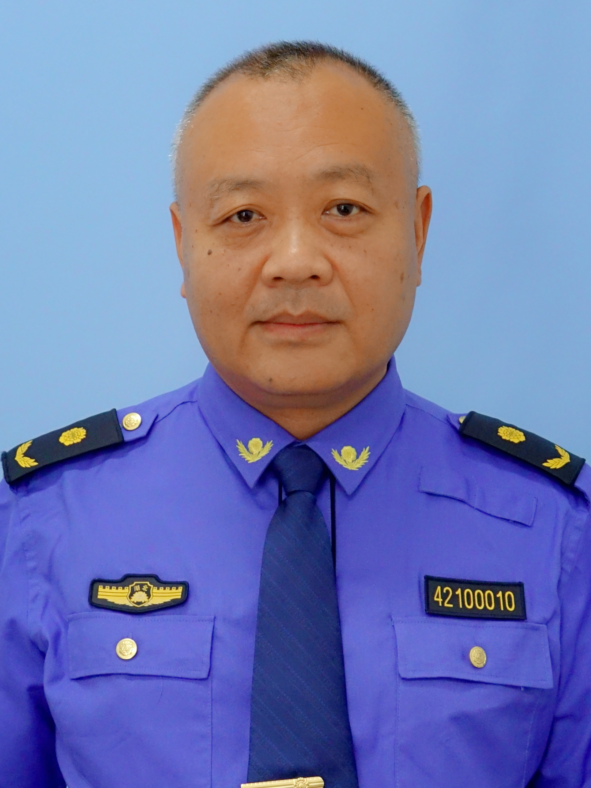  /p> p data-id="sftagvw0fqtg">现任湖北省荆州市城市管理执法委员会