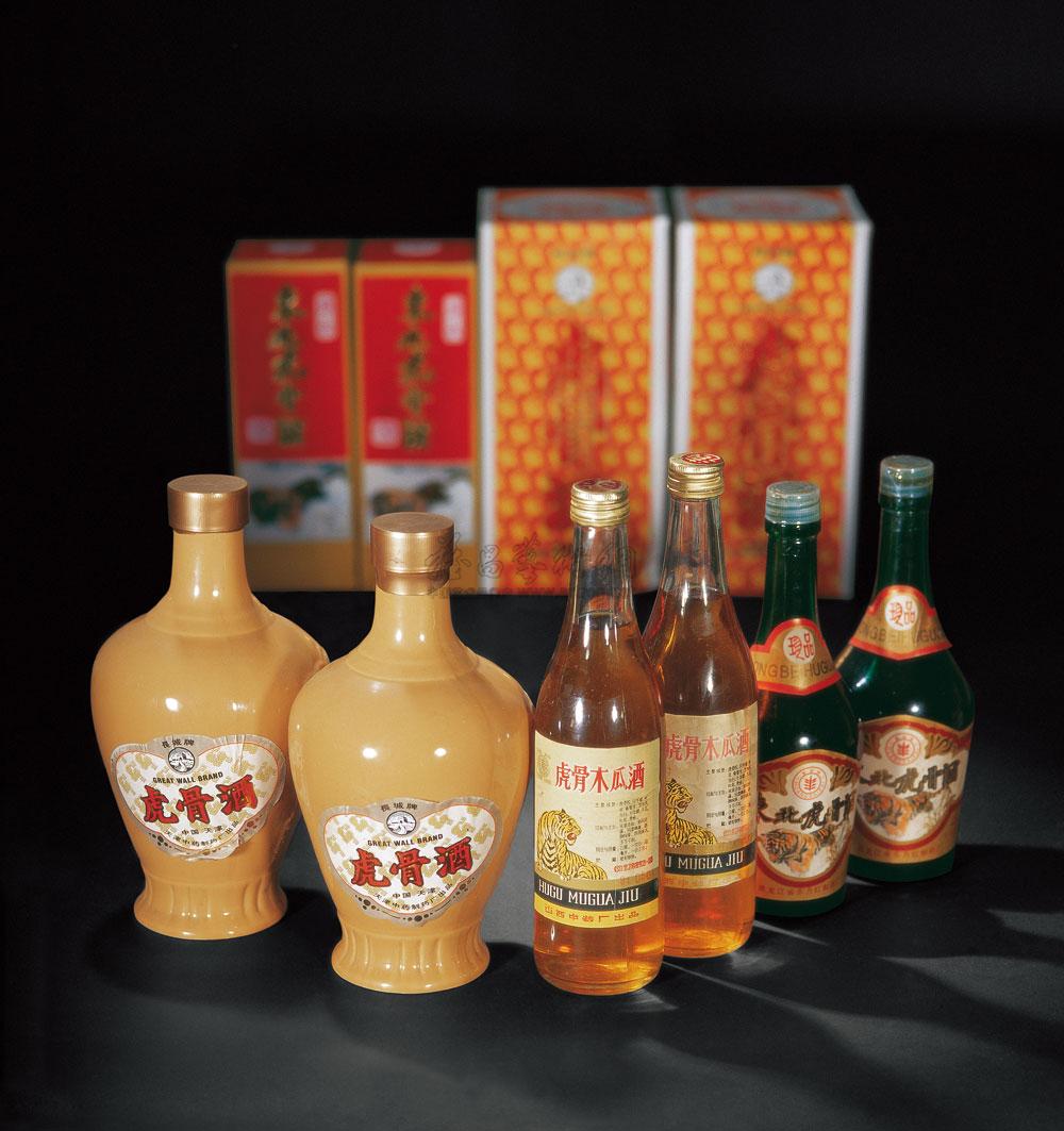 虎骨酒,猫骨酒_大山谷图库