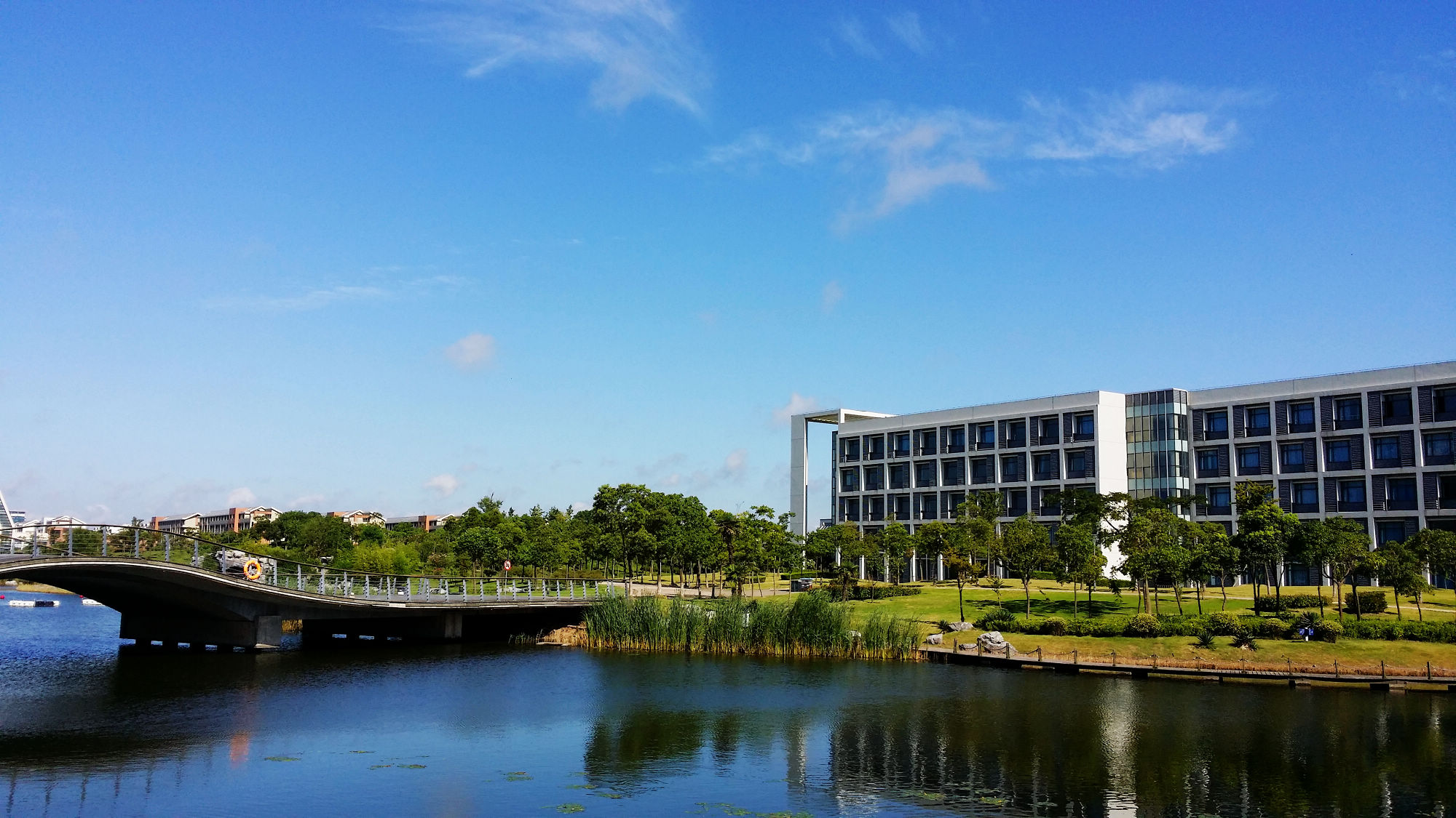 上海海事大学