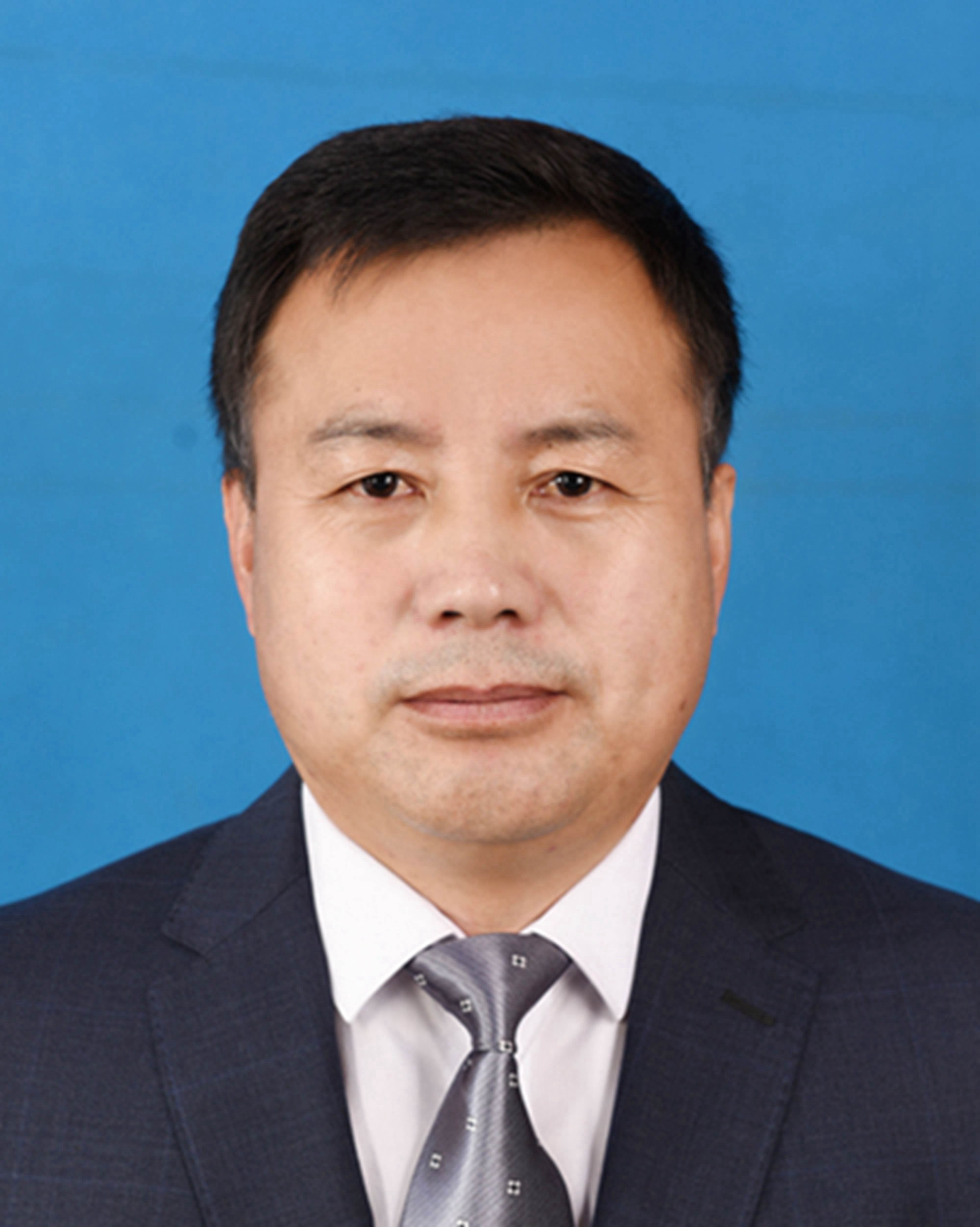  /p> p>现任桦甸市人民政府党组成员,副市长. /p>