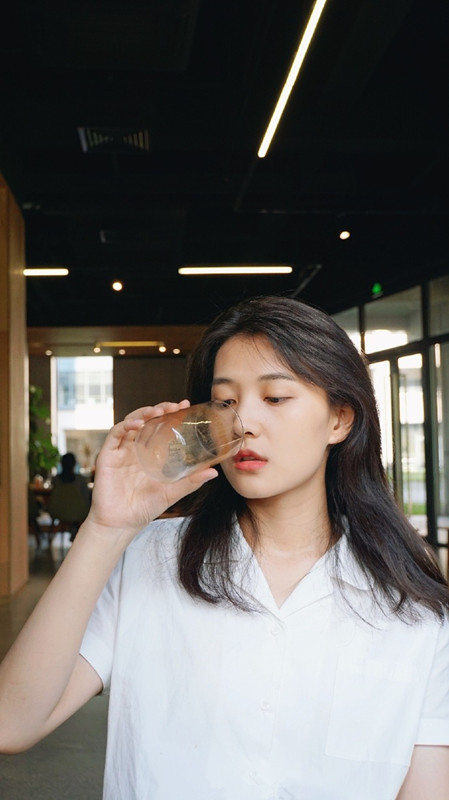  p>陈美伊,1998年8月9日出生于山西省晋城市,中国内地女演员,毕业于